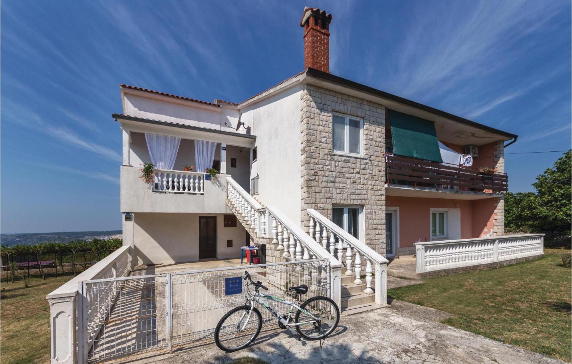 Pet Friendly Apartment In Koromacno With Wifi Exterior photo